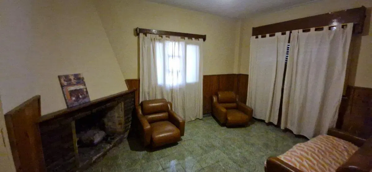 VENTA CASA C/ PILETA QUINCHO C SPEGAZZINI  EZEIZA 3