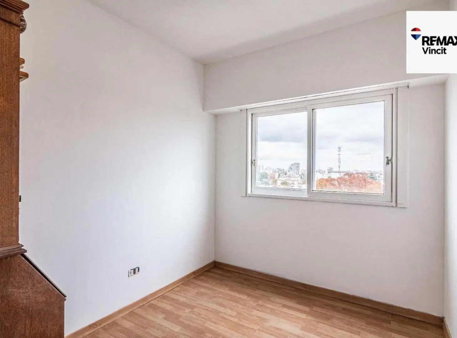 VENTA-4 AMBIENTES- COCHERA- BAULERA- DEVOTO 4