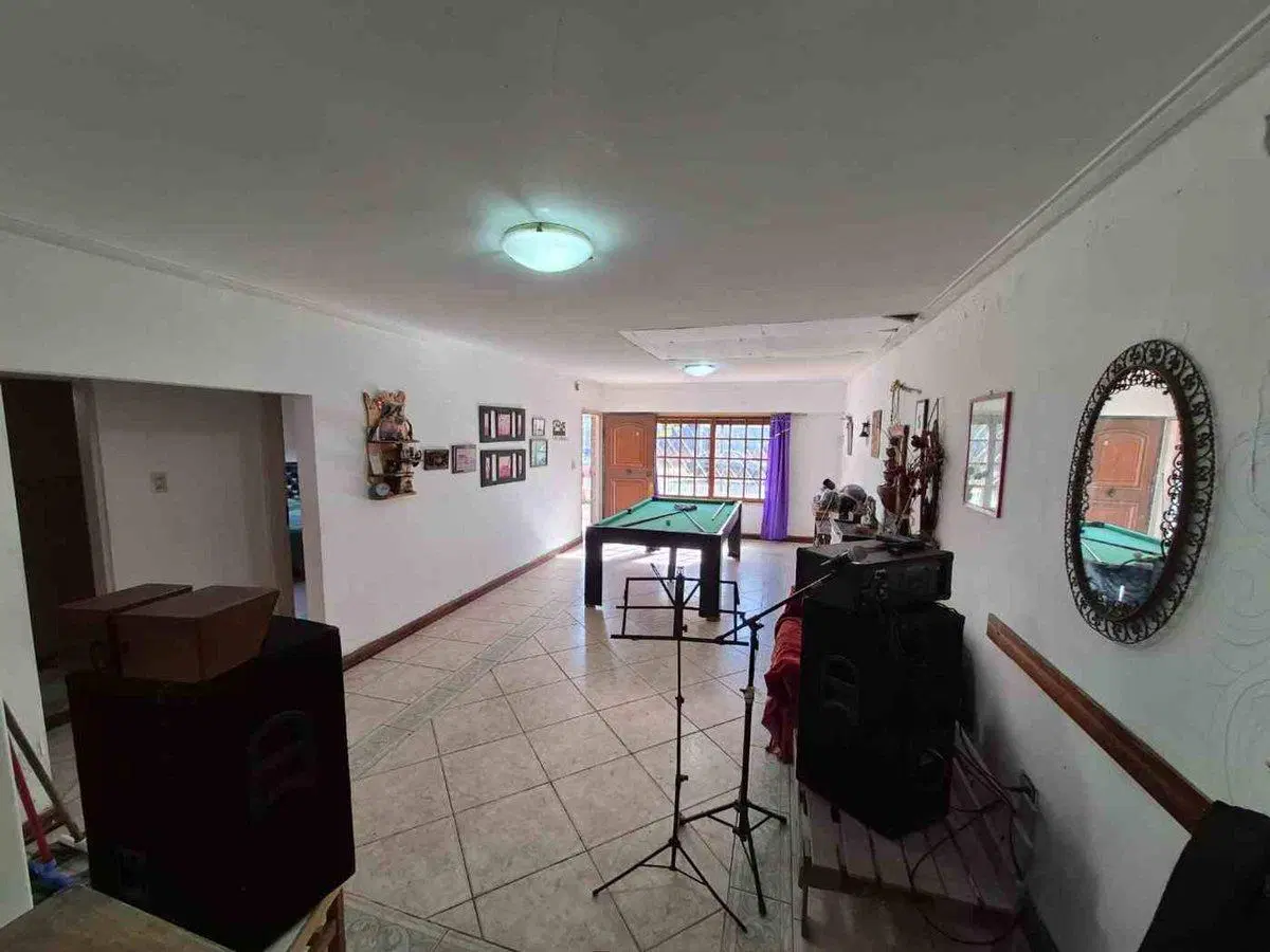 CASA- LOTE PROPIO- 2 VIVIENDAS- GARAGE- BANFIELD 3