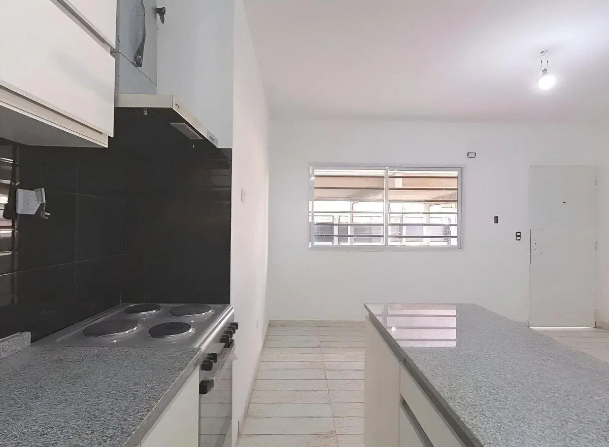 Venta departamento Hurlingham 3 amb DUEÑO FINANCIA 8
