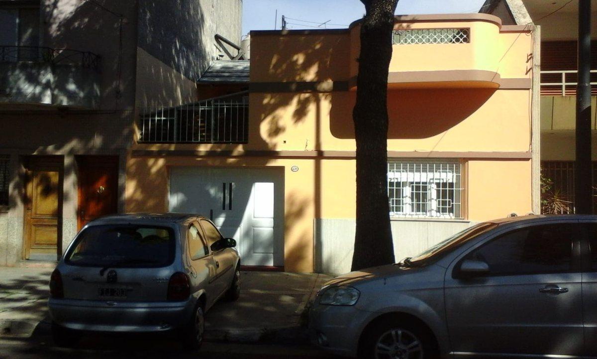 VENTA-CASA-LOTE PROPIO- 3 AMBIENTES- VILLA DEVOTO