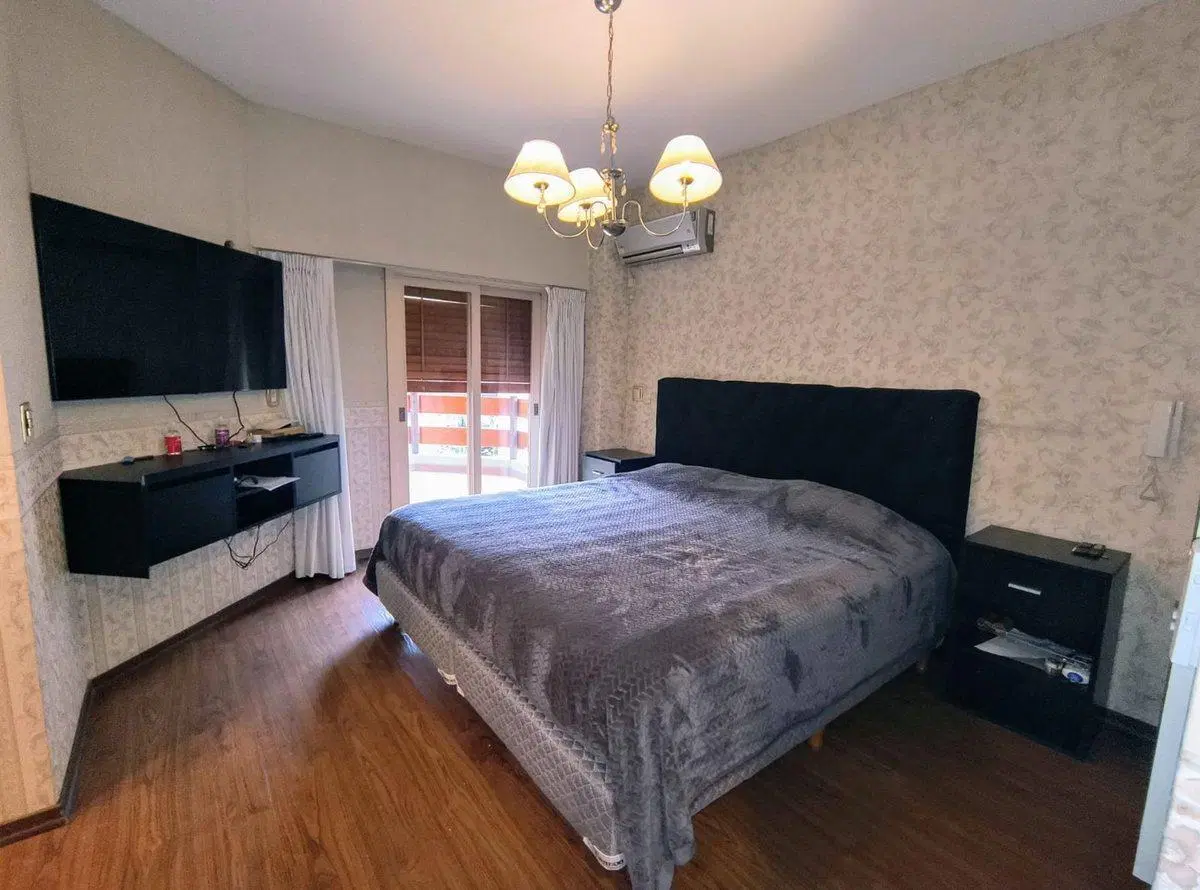 DEPARTAMENTO 5 AMBIENTES RAMOS MEJIA 243M2 COCHERA 4