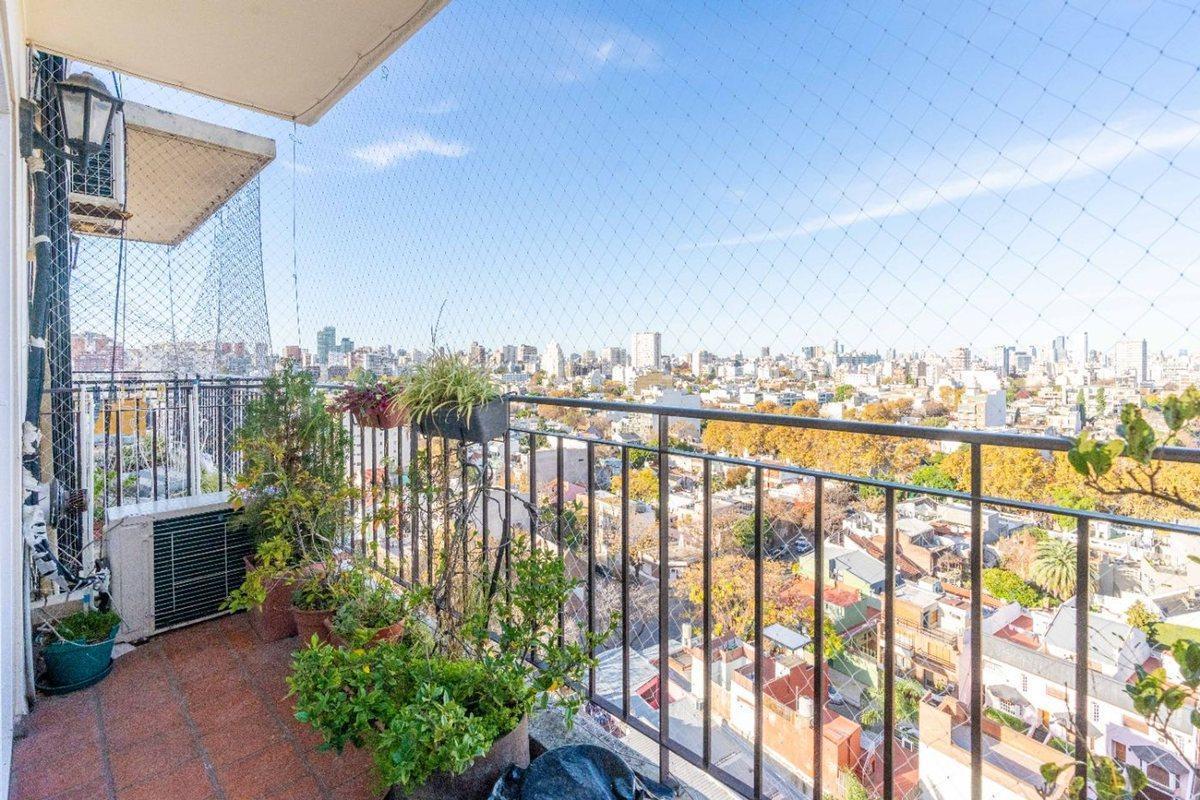 VENTA DPTO 4 AMB COLEGIALES BALCON