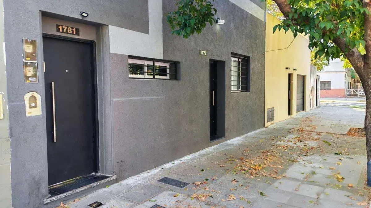VENTA- PH-3 AMBIENTES- TERRAZA- A REFACCIONAR 2