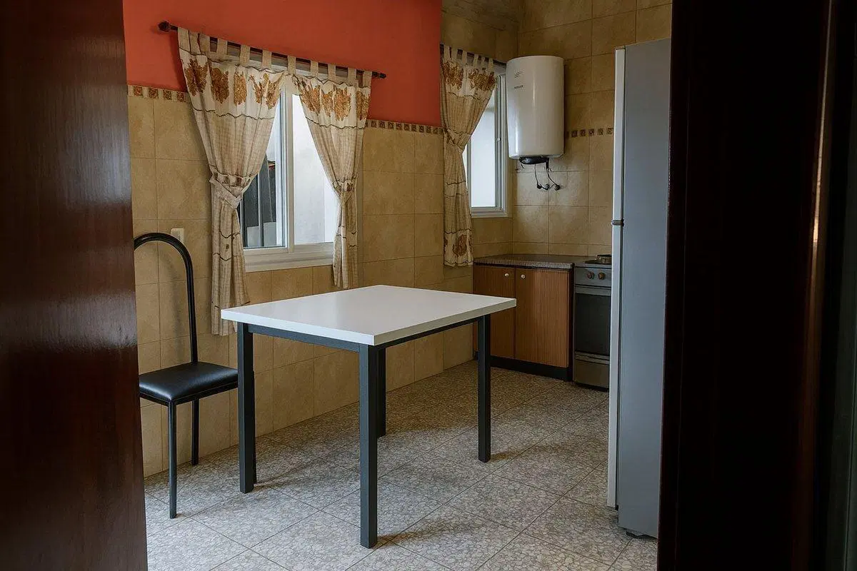 VENTA-CASA LOTE PROPIO- 4 AMBIENTES- NUEVA POMPEYA 2