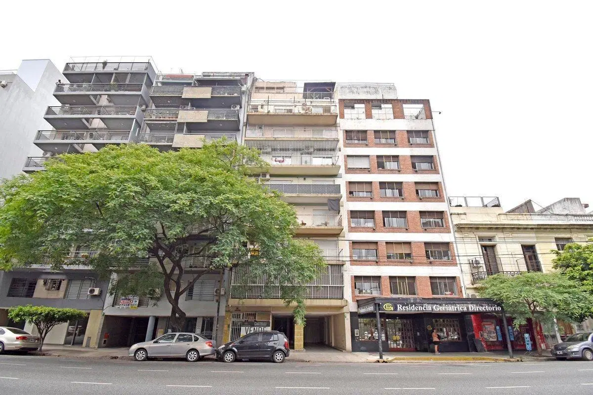 MONOAMBIENTE EN VENTA EN CABALLITO CON PATIO 5