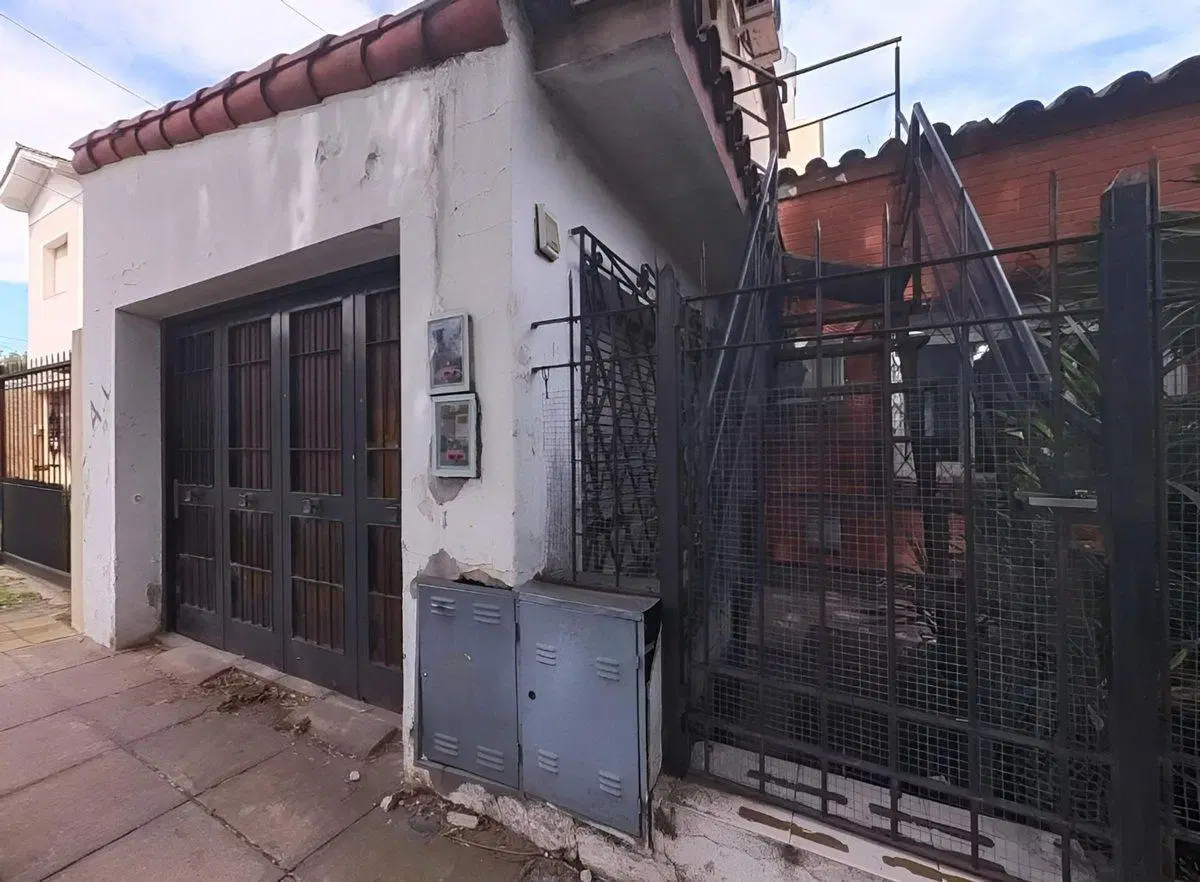 Casa de 4 ambientes + departamento Venta Ituzaingo 3