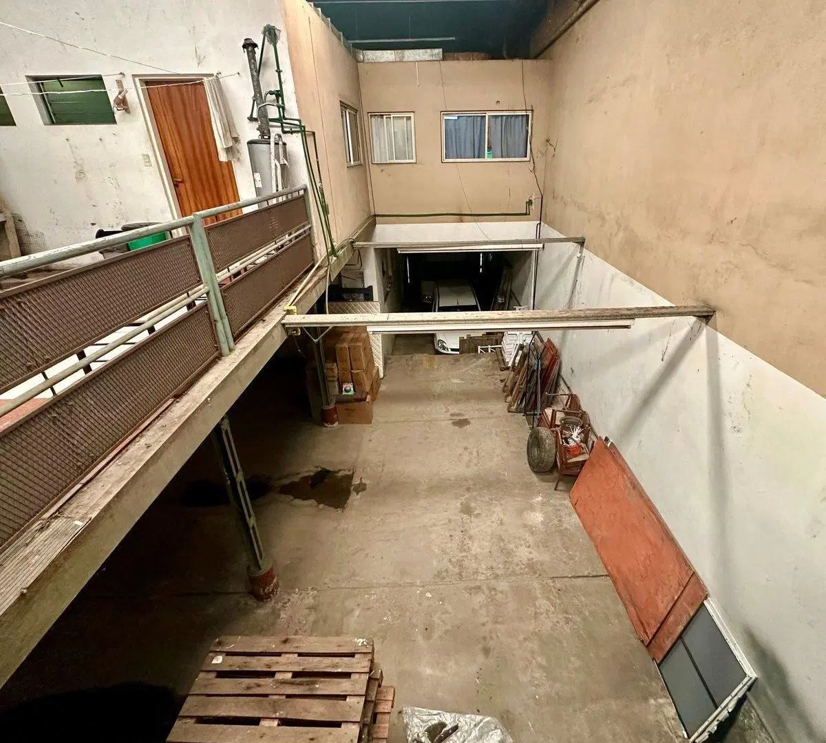 VENTA GALPON/DEPOSITO AVELLANEDA 318 MT 5