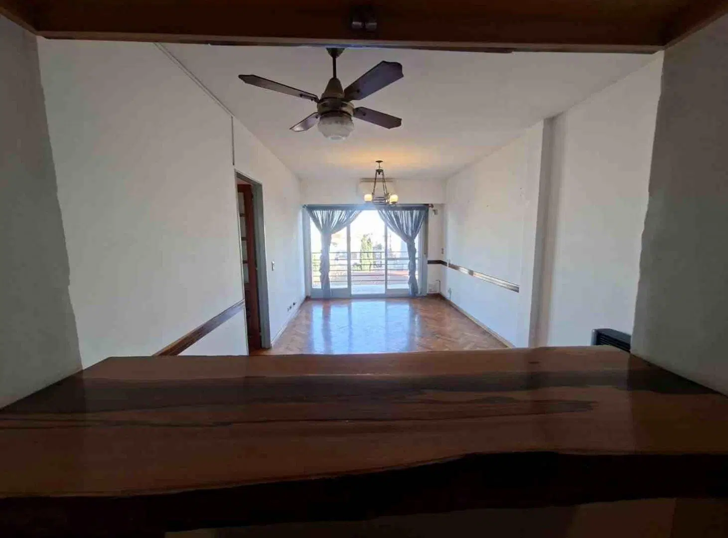 Venta depto 4 amb c/balcón en Av. Mitre Avellaneda 3