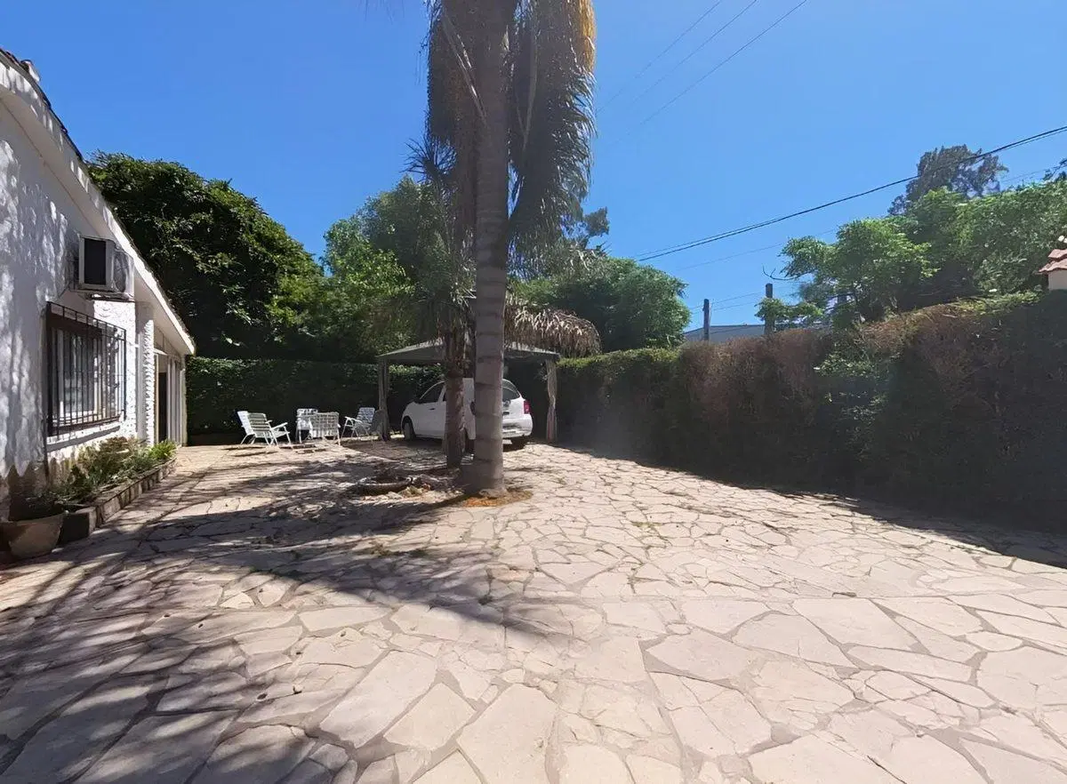 Venta casa quinta Francisco Alvarez parque pileta. 4
