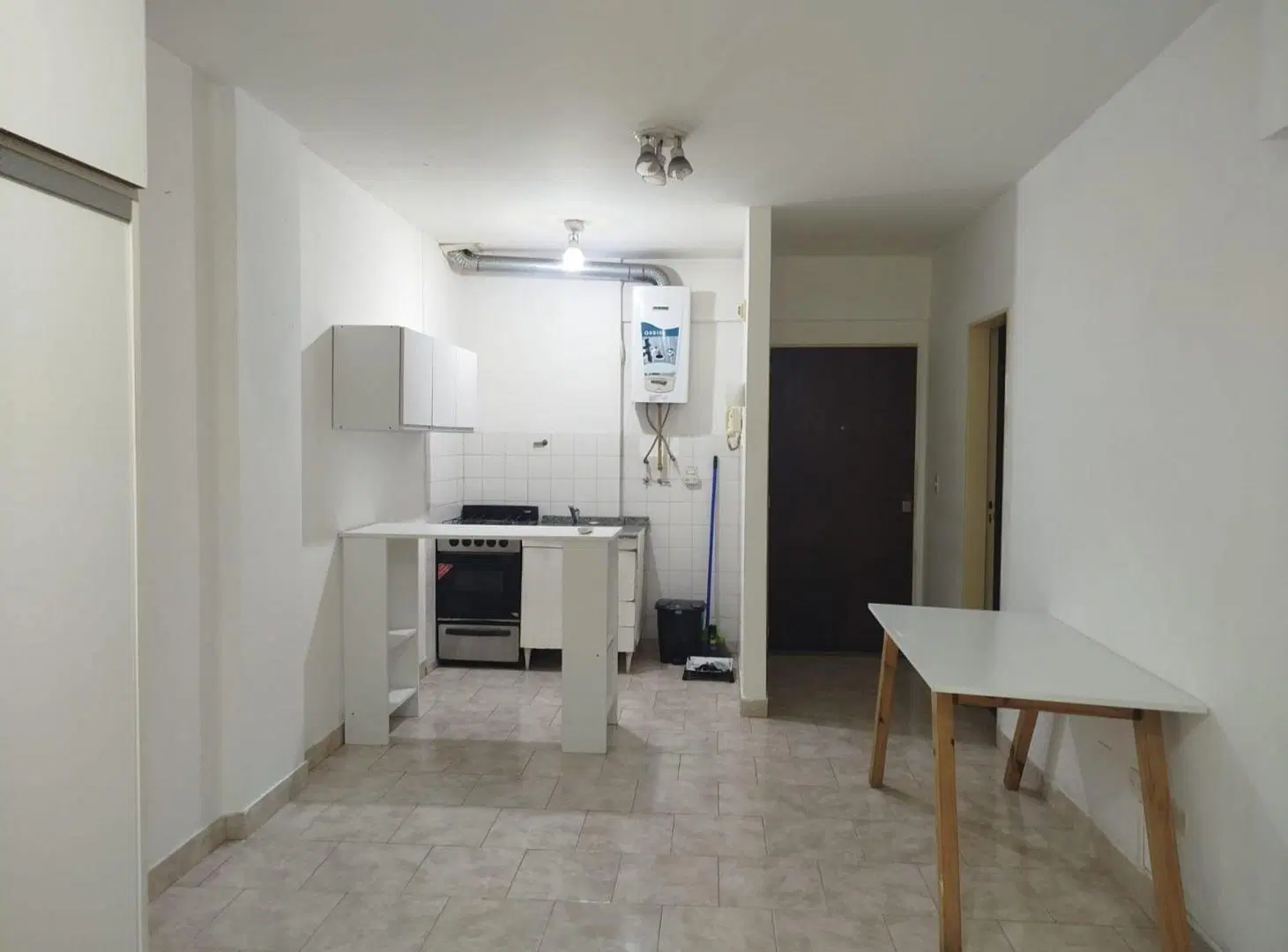 DEPARTAMENTO EN ALQUILER MONOAMBIENTE 4