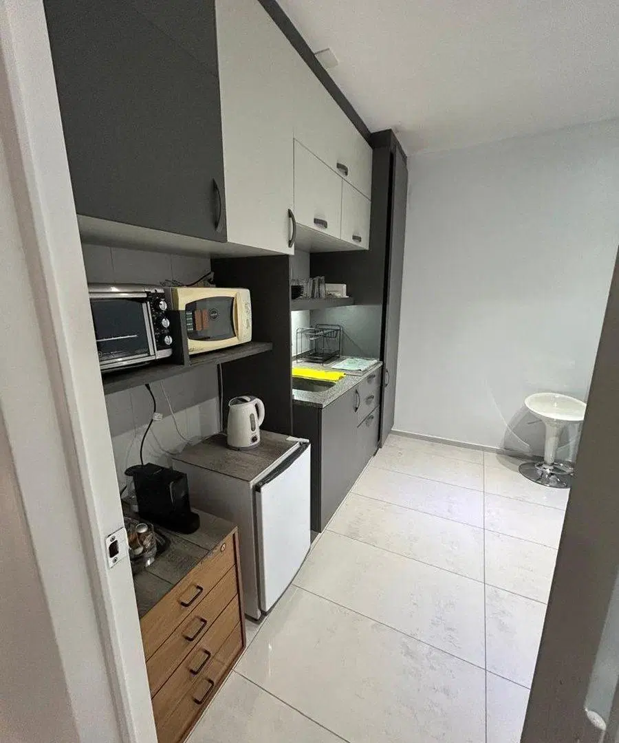 Oficina PREMIUM-Venta-2 Cocheras, Impecable-Centro 5