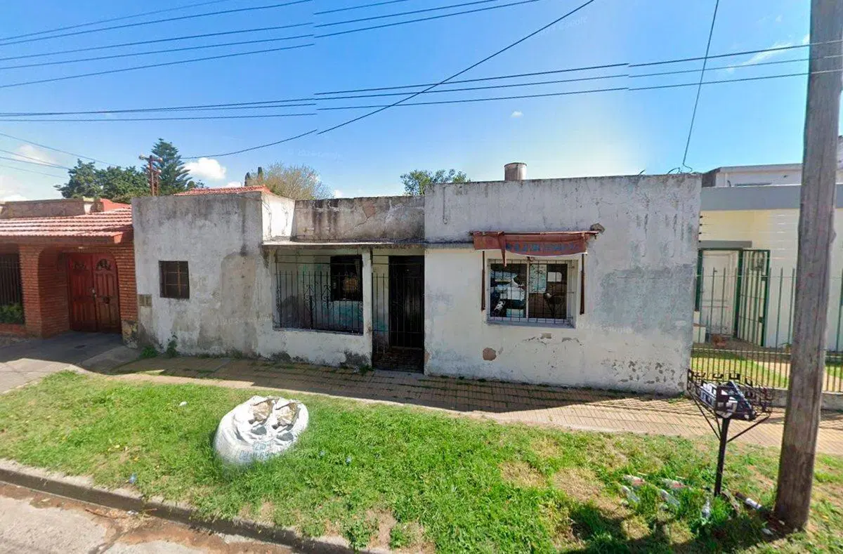 Casa 3 amb Venta Berazategui gran terreno 10x53 2