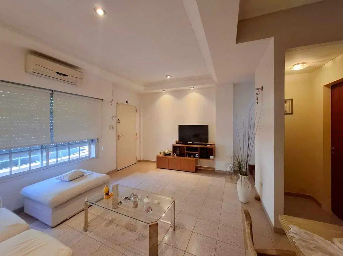VENTA CASA PH Triplex 4 AMB Mataderos Barrio Naón 5