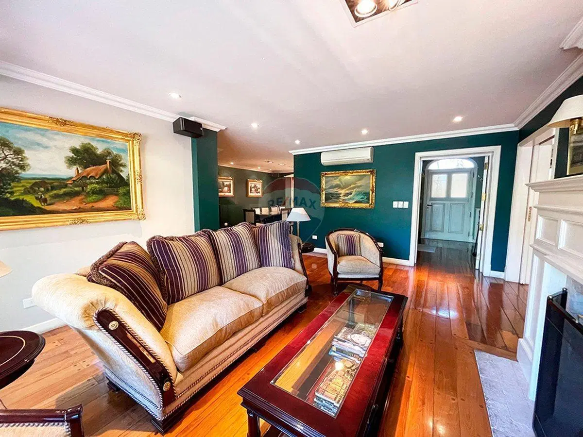 CASA 5 AMBIENTES EN VENTA BERNAL PISC/COCH/QUINCHO 2