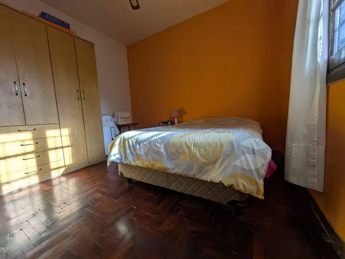 Venta 2 Dptos. cochera Vicente López 265 m2 3