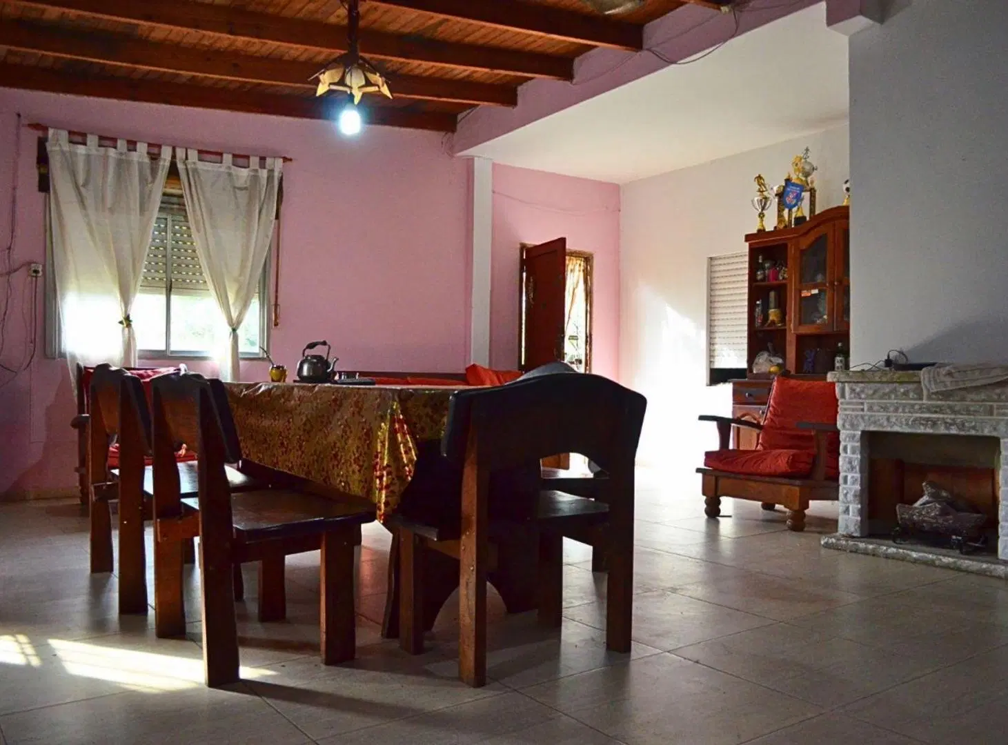 VENTA CASA LOTE PROP.7 AMB.C/JARDÍN. LOMAS DE ZAMO 4