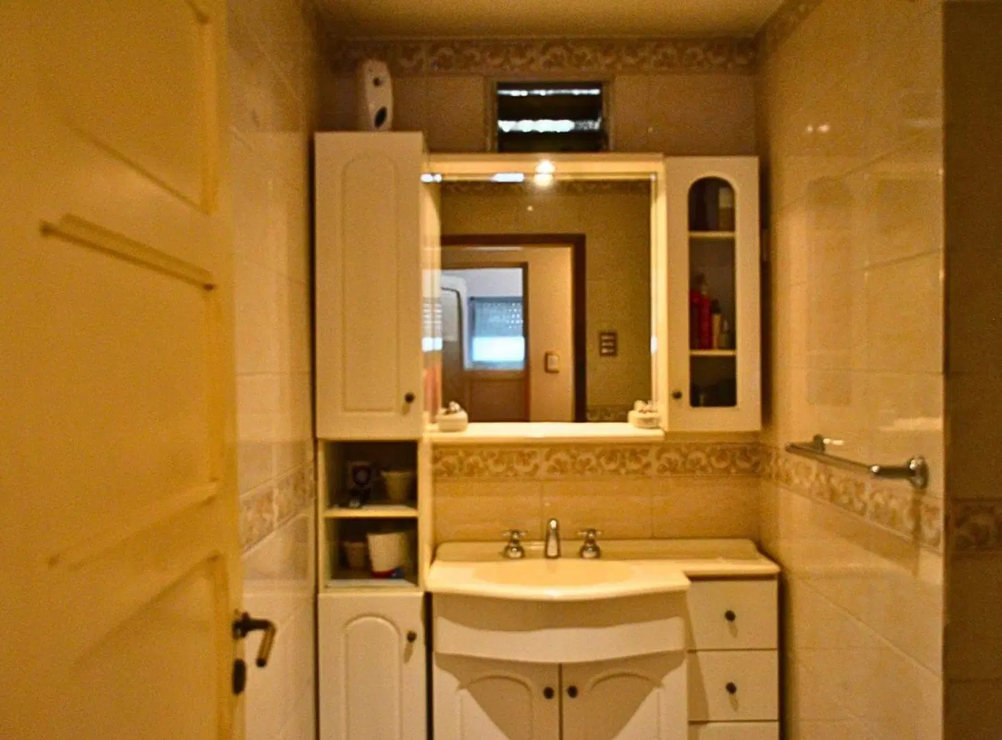 CASA 4 AMB. VENTA,SAN ANDRÉS, C/JARDÍN,LOTE PROPIO 8