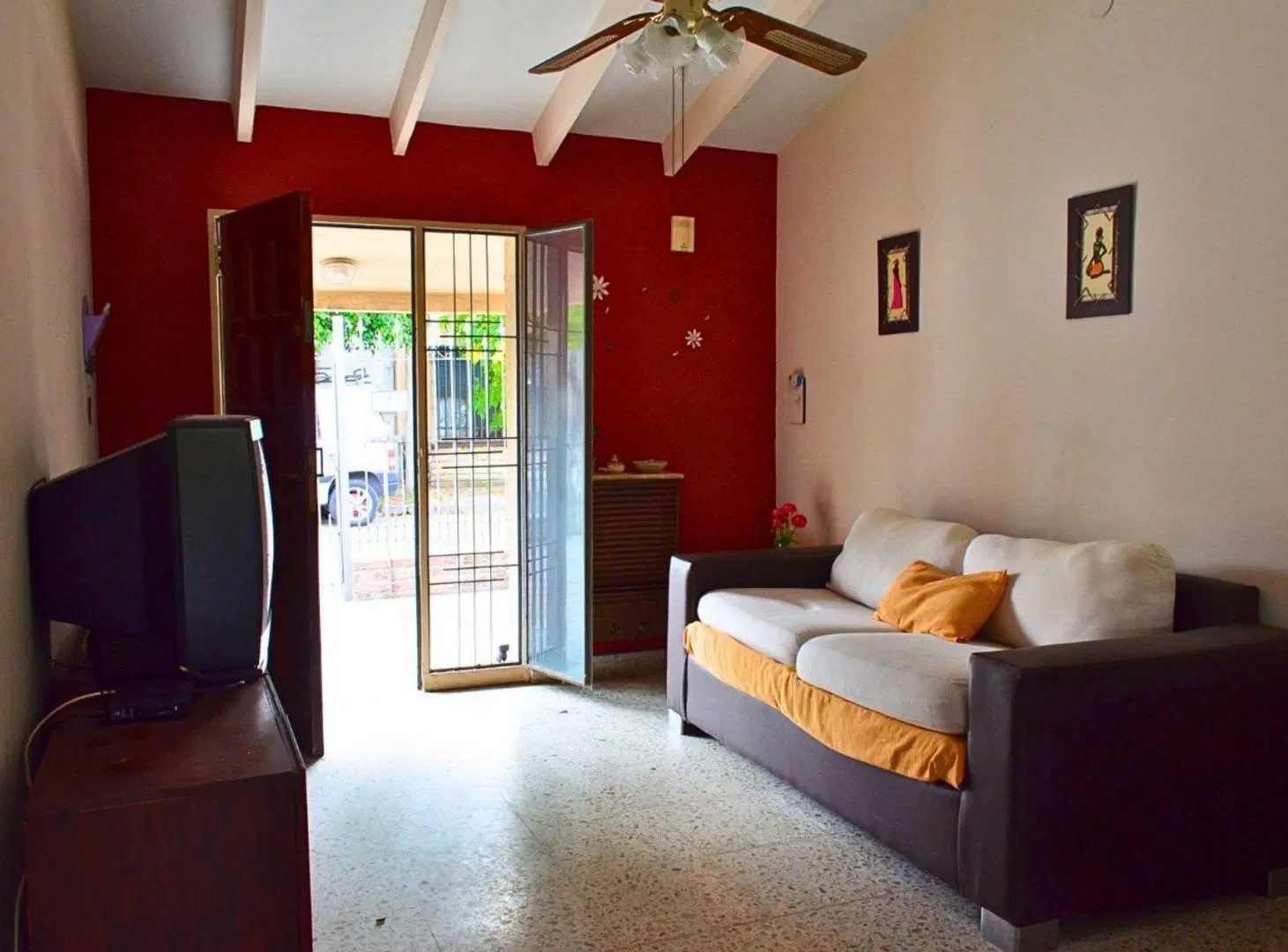CASA 4 AMB. VENTA,SAN ANDRÉS, C/JARDÍN,LOTE PROPIO 2