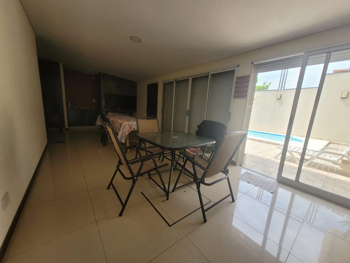 Foto de CASA 4 AMB. VENTA SAN JUSTO CON COCHERA PILETA, imagen 1