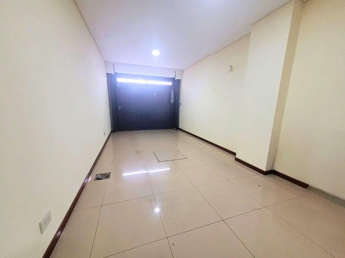 CASA 4 AMB. VENTA  SAN JUSTO CON  COCHERA PILETA 2