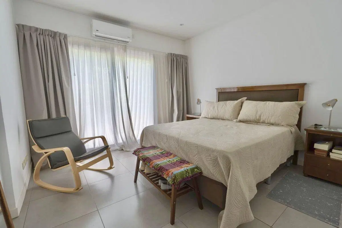 VENTA CASA 5 amb PILAR Bo.SAUSALITO PILETA 4