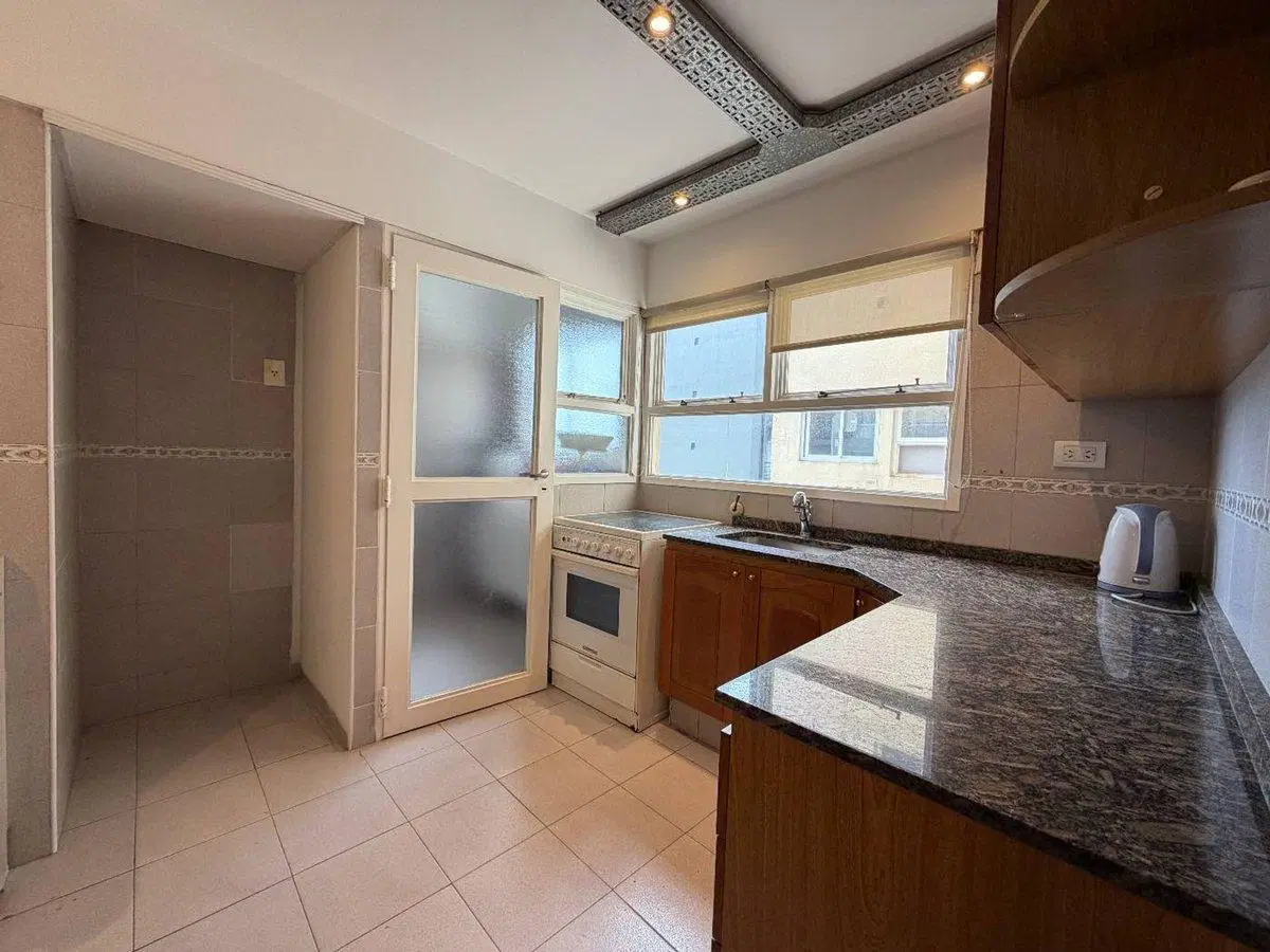 Venta Semipiso 3 amb al frente 5º Piso, Liniers 5