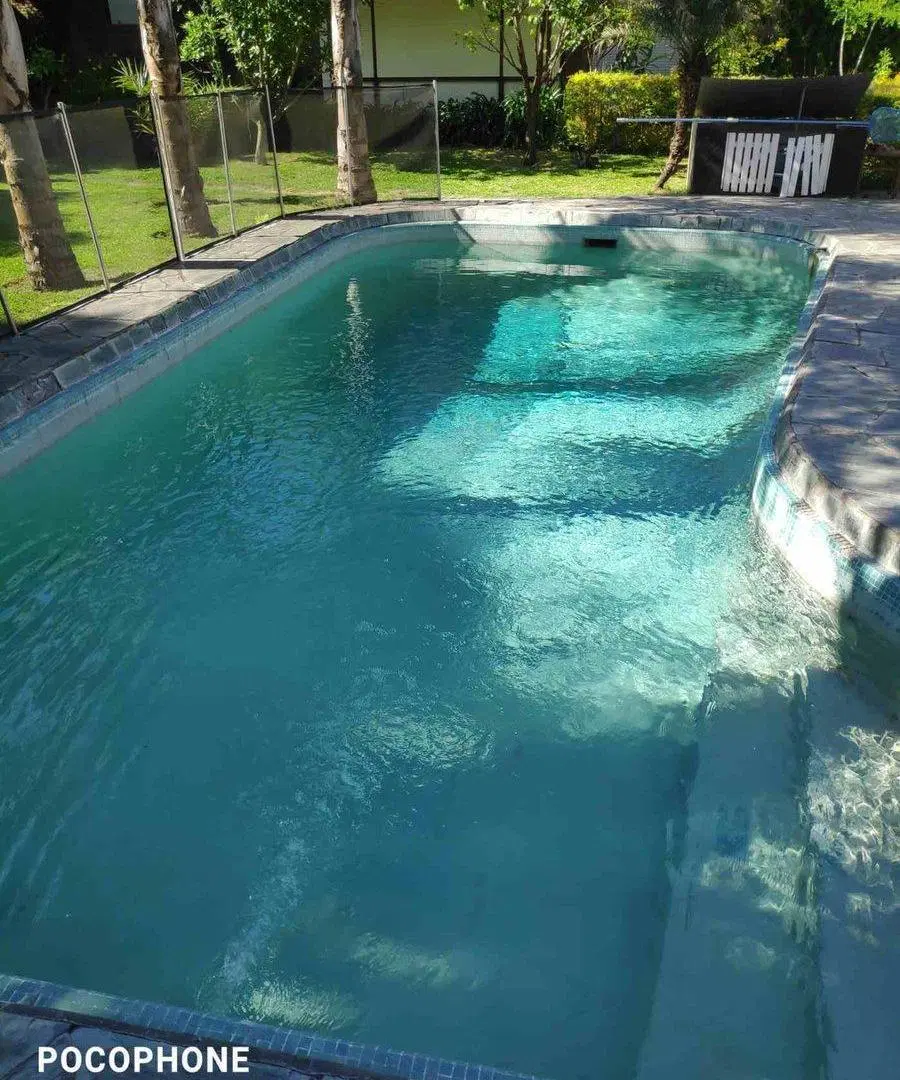 CASA 7 AMBIENTES EN VENTA PILETA COCHERA QUINCHO 5