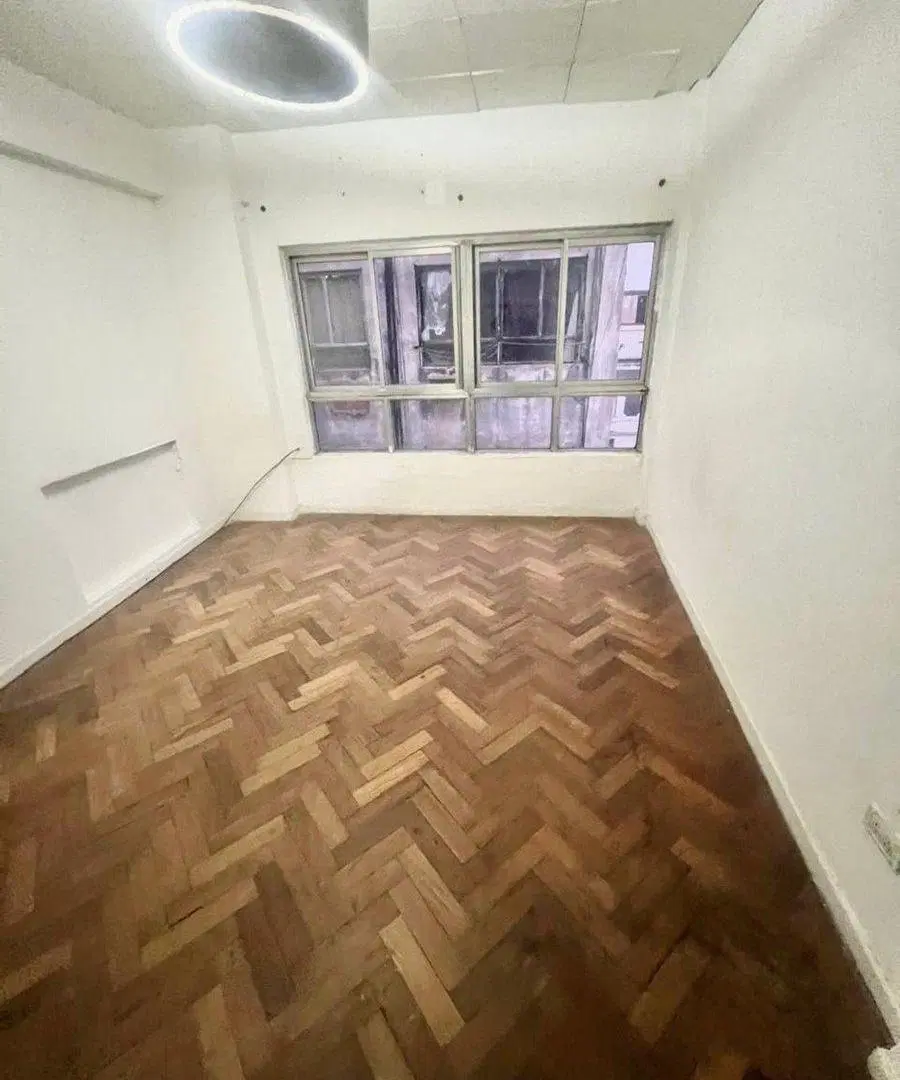 VENTA Monoambiente - a refaccionar - Monserrat 2