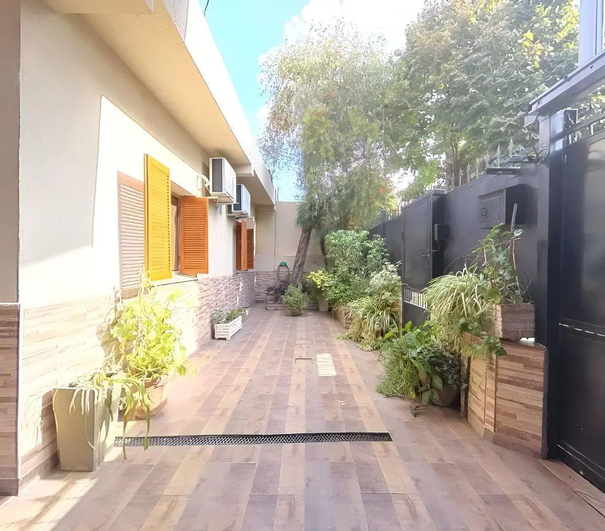 Venta de casa en Hurlingham 4 amb 3 baños, quincho 5