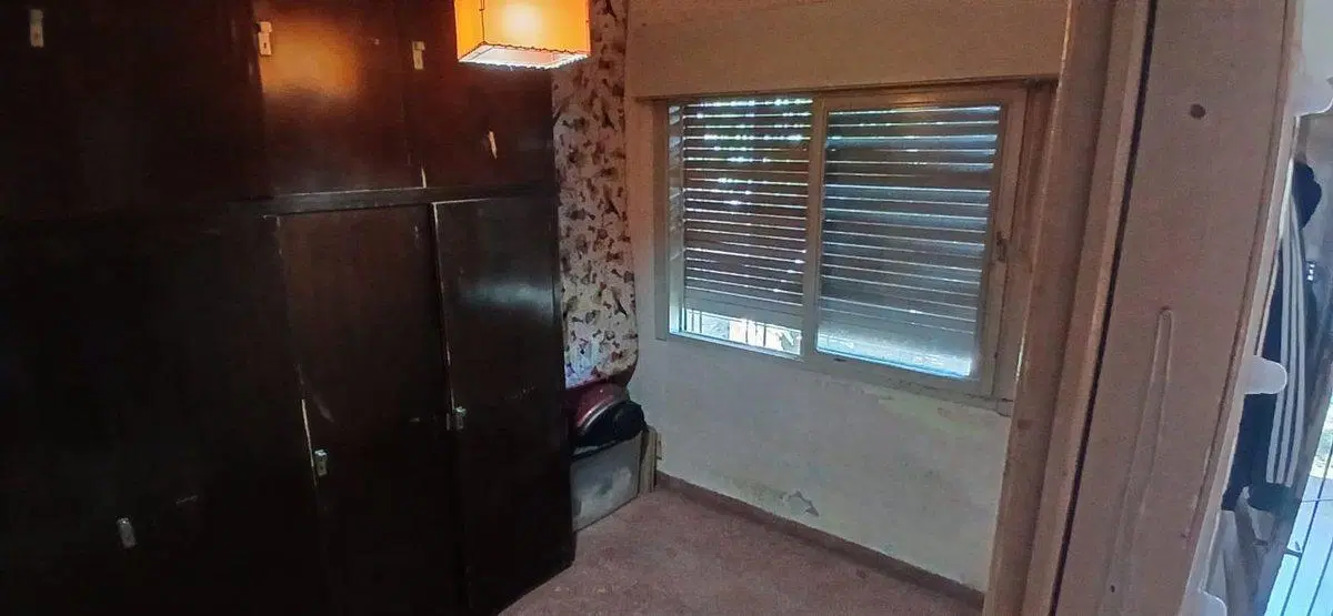 CASA 3 AMBIENTES VENTA J. L. SUÁREZ JARDÍN COCHERA 5