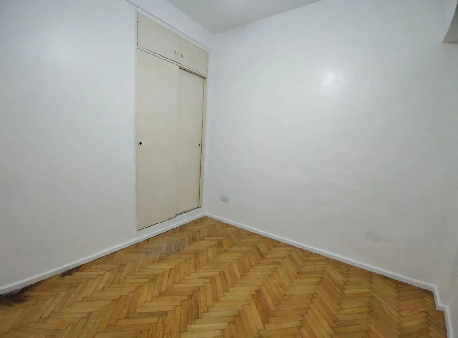ALQUILER 2 AMBIENTES INTERNO EN RECOLETA 3