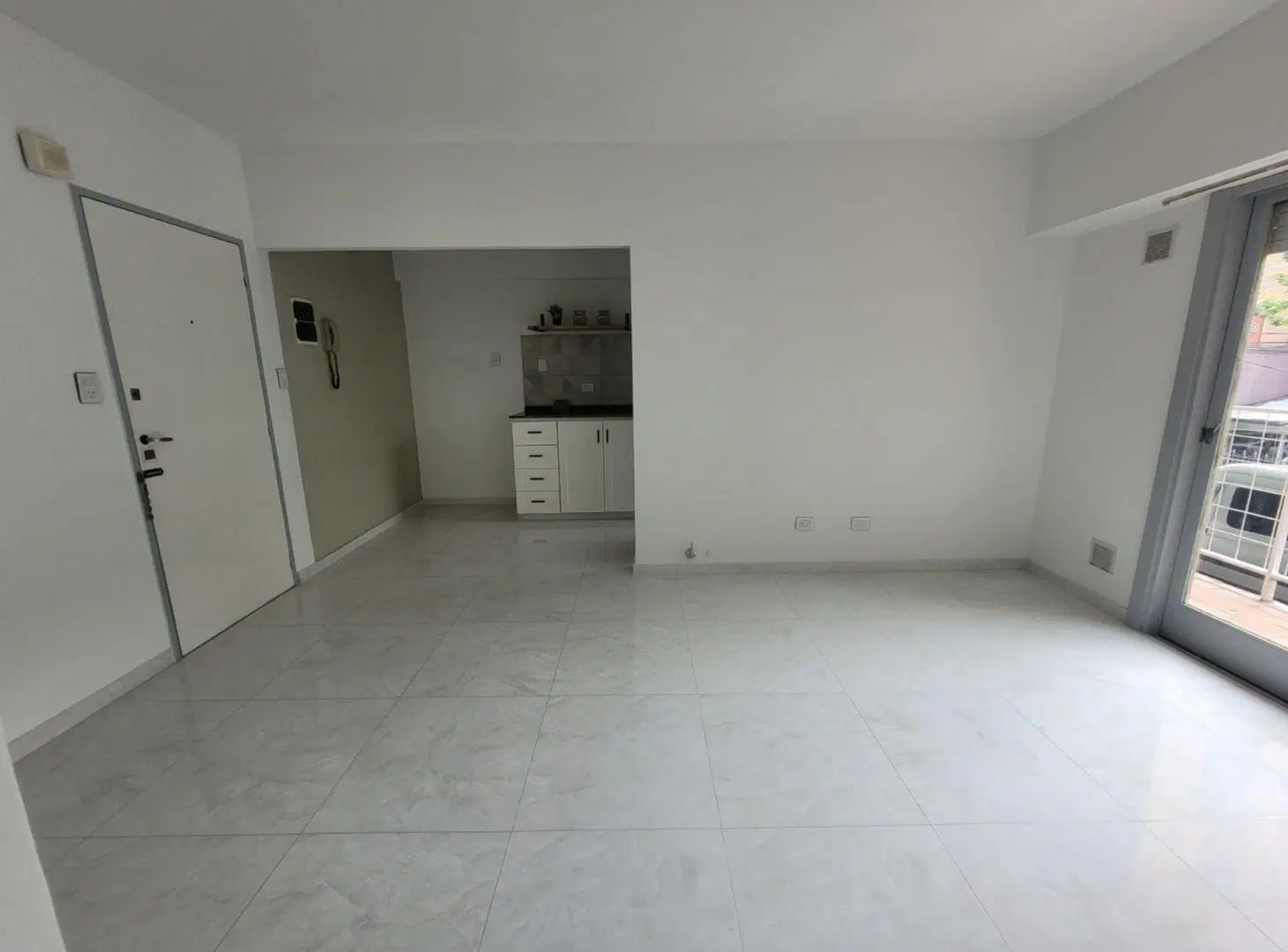 DEPARTAMENTO 2 AMBIENTES ALQ RAMOS MEJIA BALCON 2