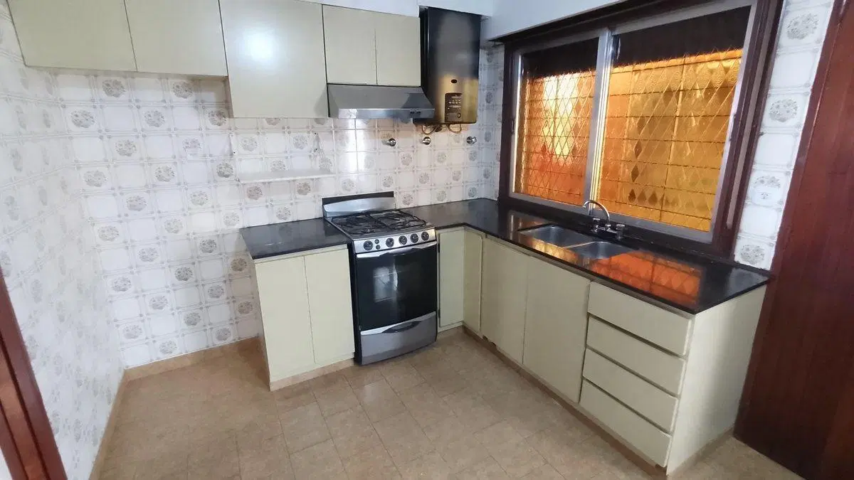 Casa 3 amb venta Wilde cochera patio quincho tza 2