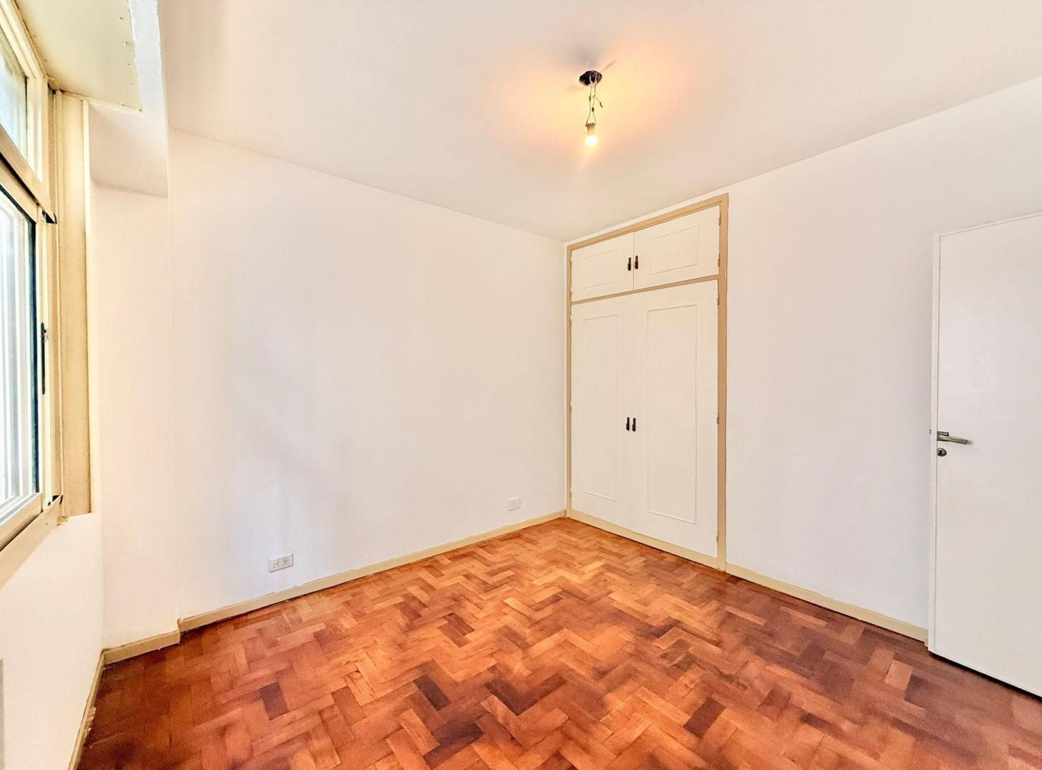 Foto de VENTA DEPTO. SEMIPISO 4 AMBIENTES CABALLITO, imagen 2
