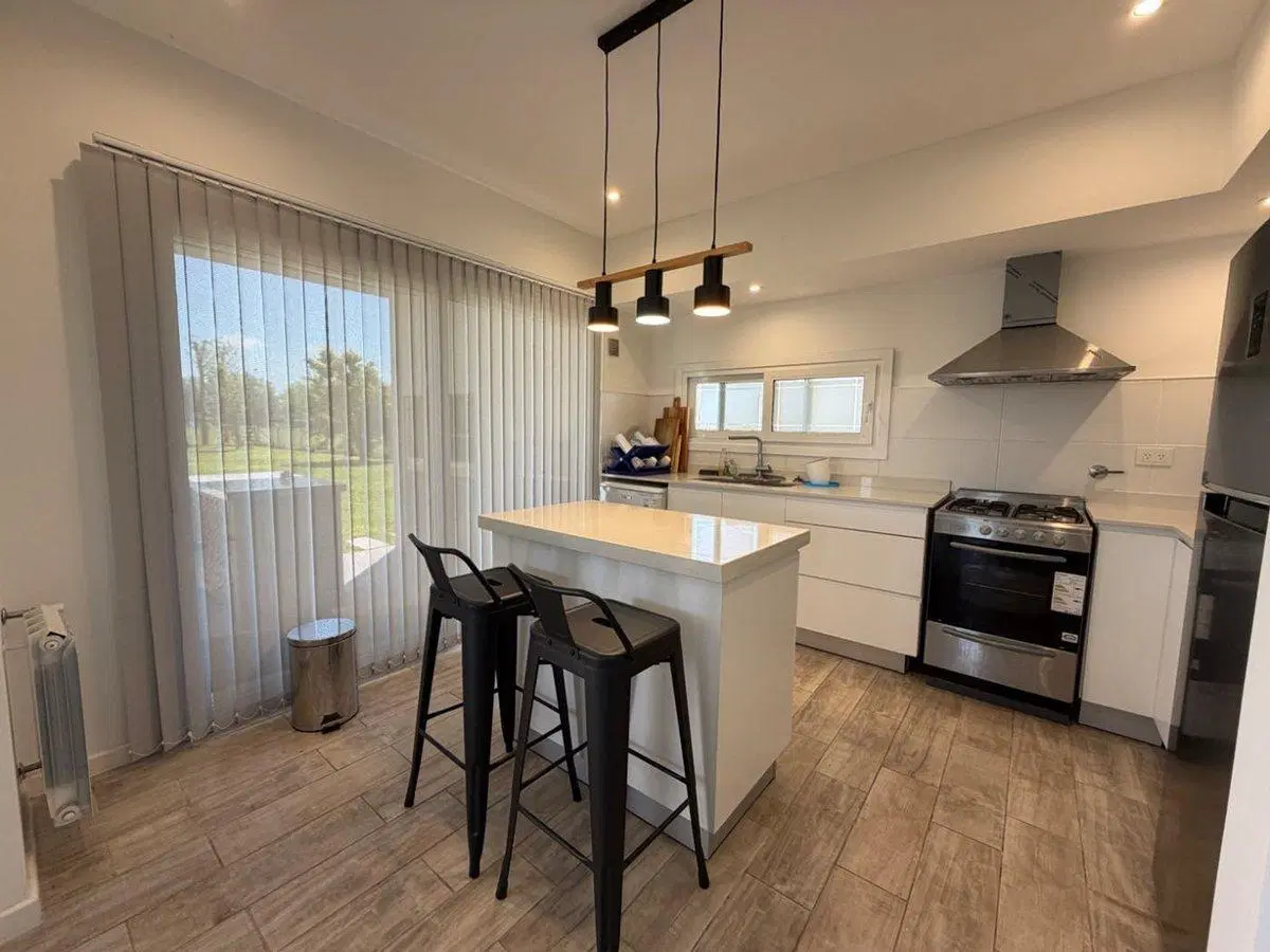 Venta Casa 4 amb, pileta, jardín, Haras del Sur 3 3