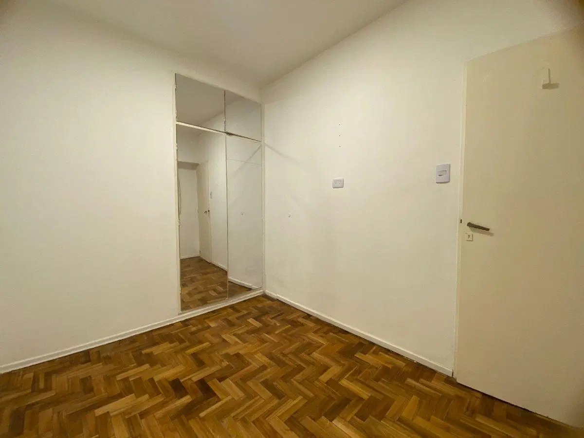 Venta Depto. 2 Amb. Caballito con Cochera Amoblado 8