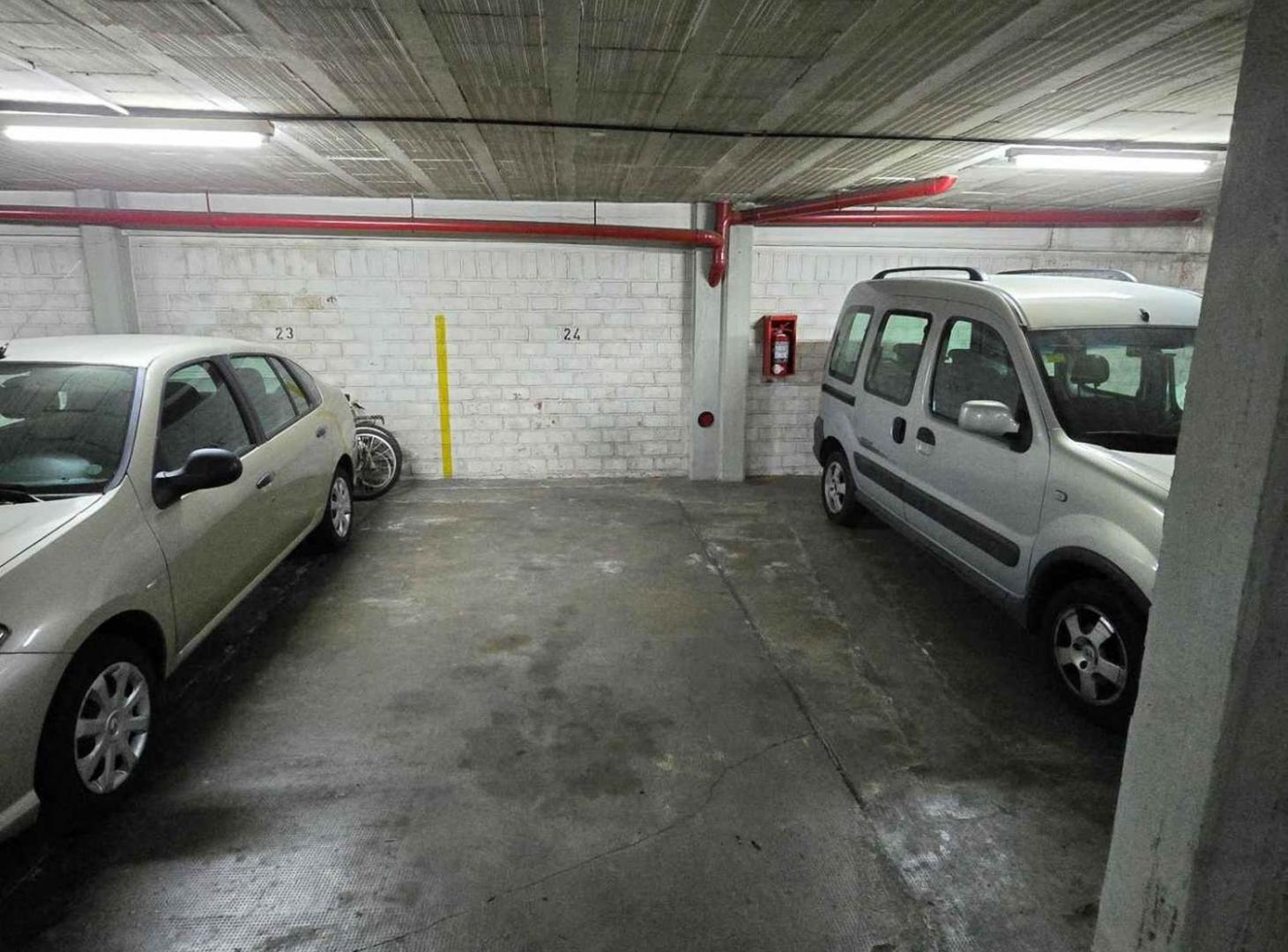 Foto de GARAGE EN VENTA VILLA URQUIZA, imagen 4