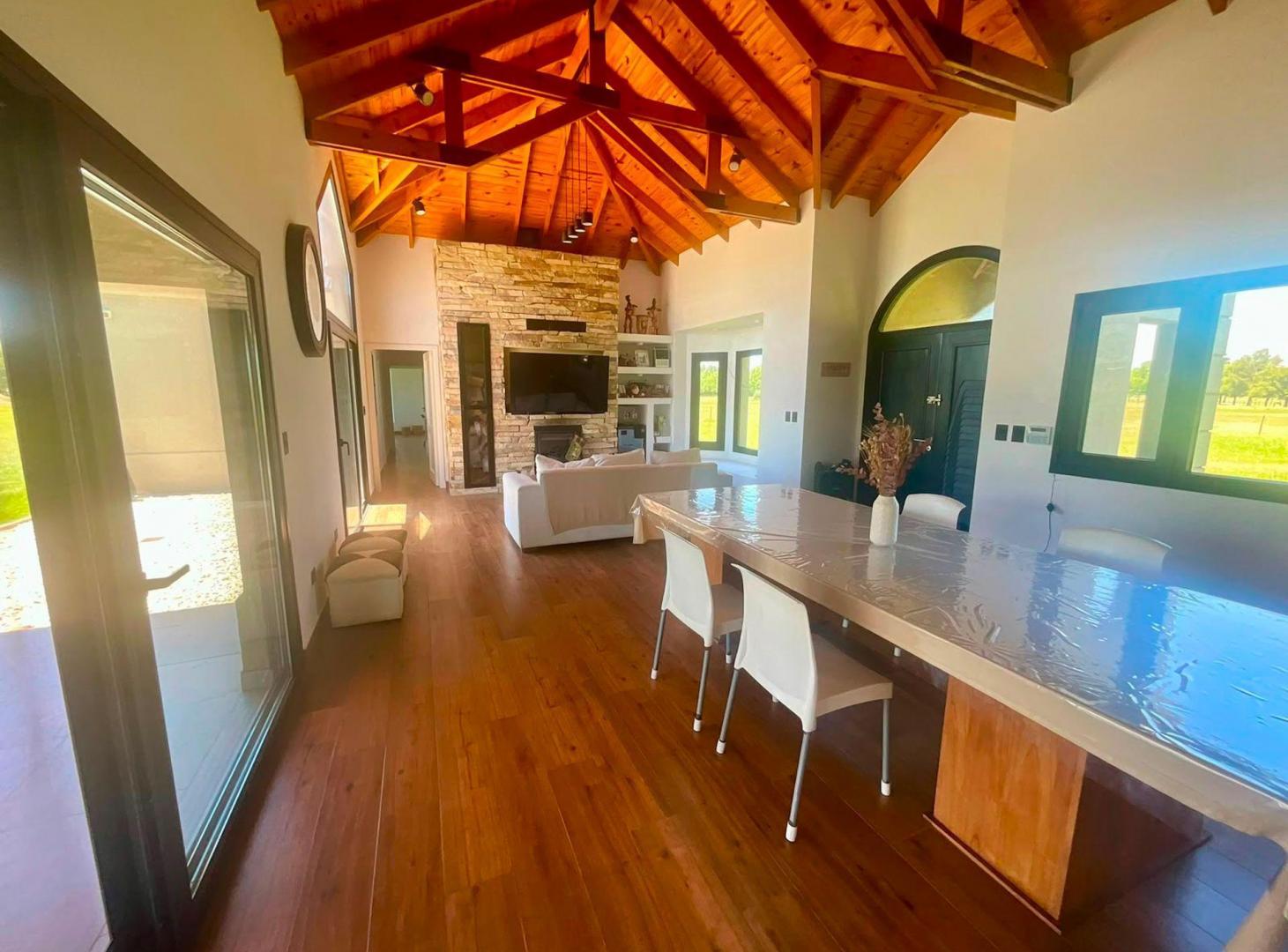 Foto de Venta Casa"De Categ."5 amb-Pileta-Chacras de Abbot, imagen 5