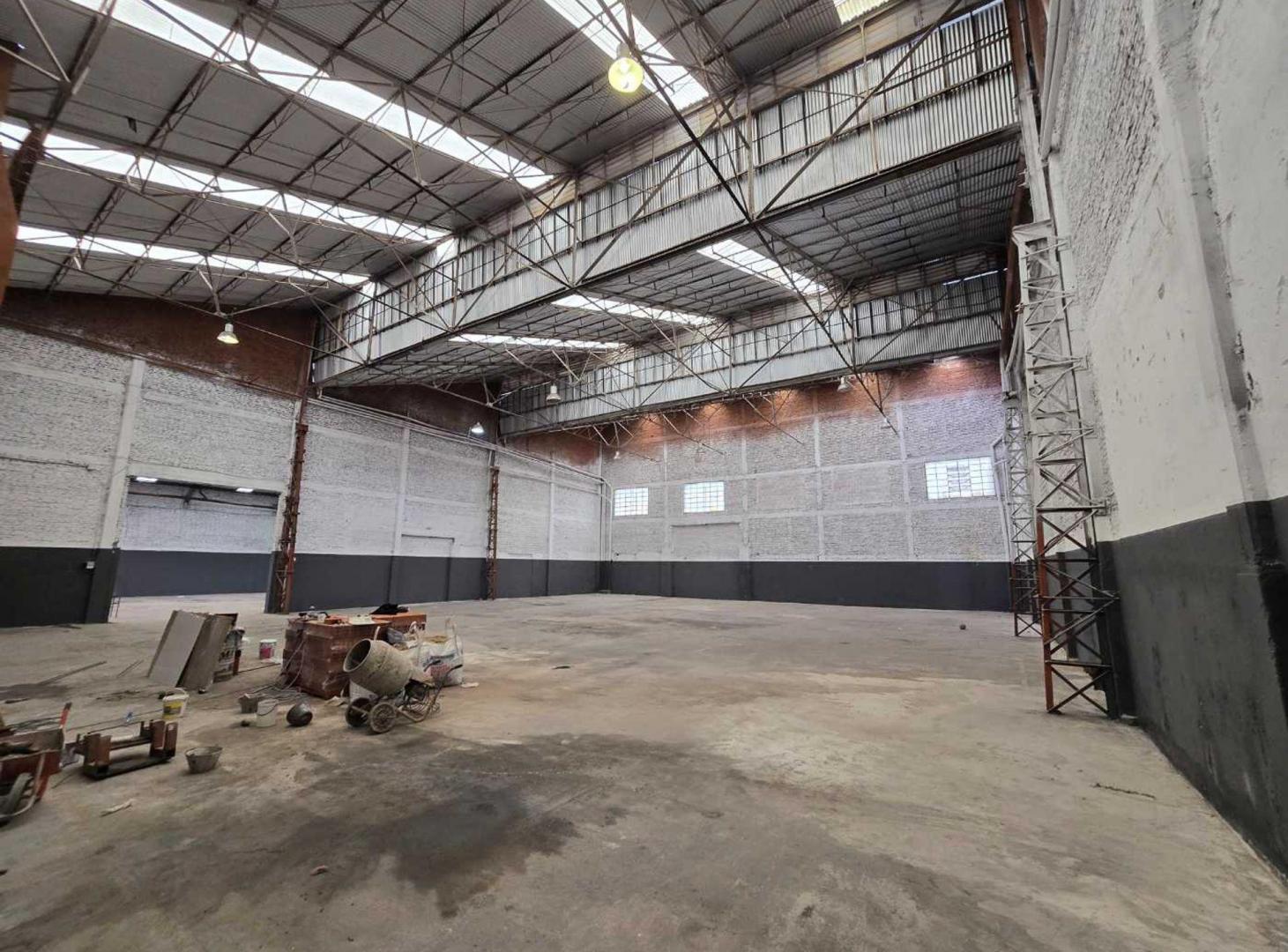 Foto de DEPOSITO EN VENTA 1900 METROS DOBLE INGRESO, imagen 3
