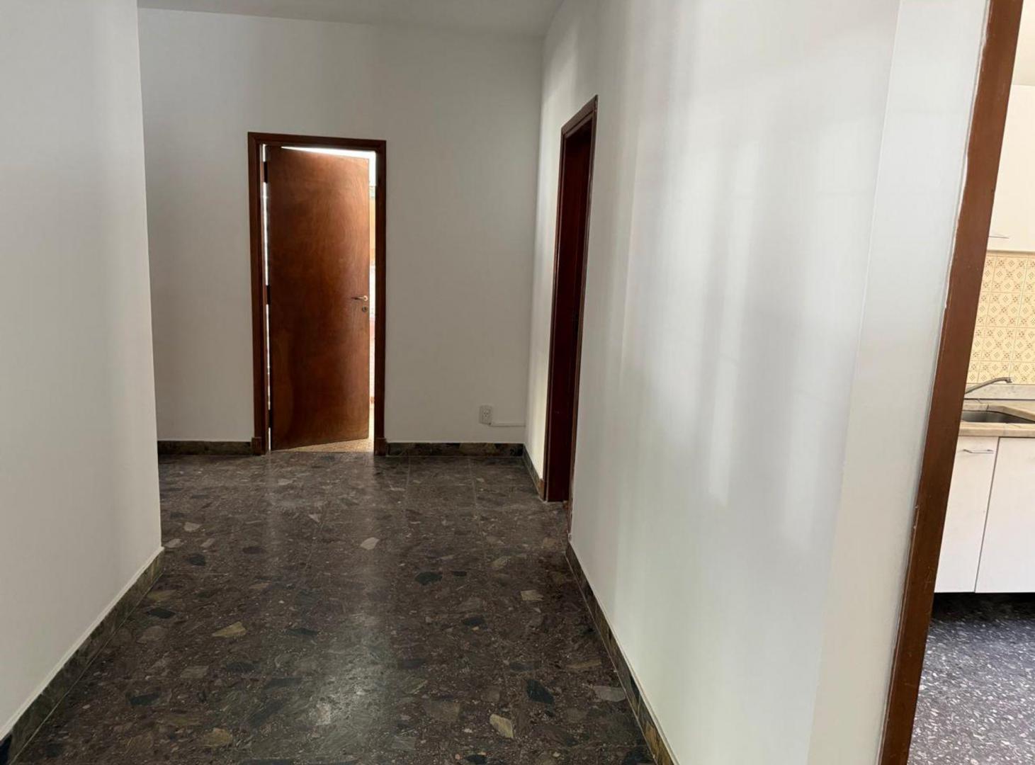 Foto de Casa 4 ambientes en alquiler, imagen 2
