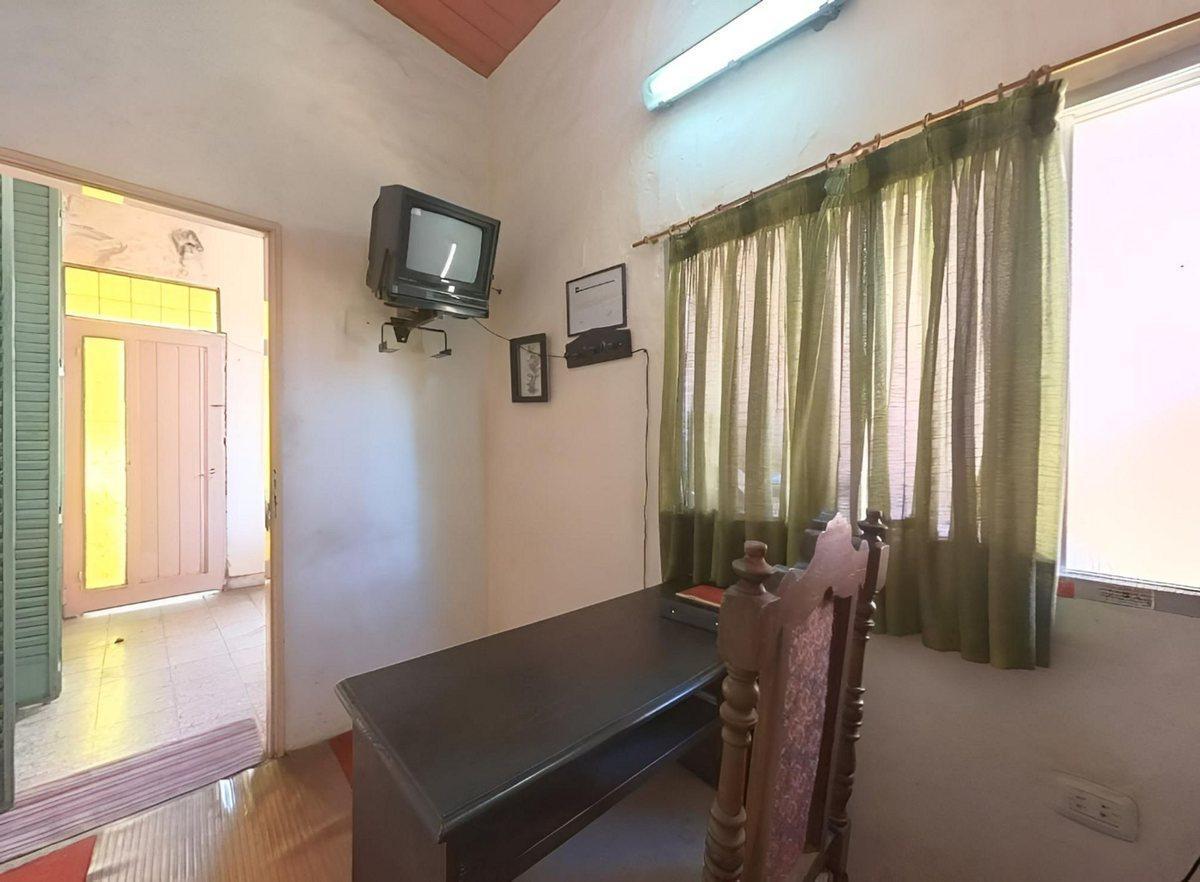 Foto de Venta casa 5 ambientes Moron centro parque cochera, imagen 5
