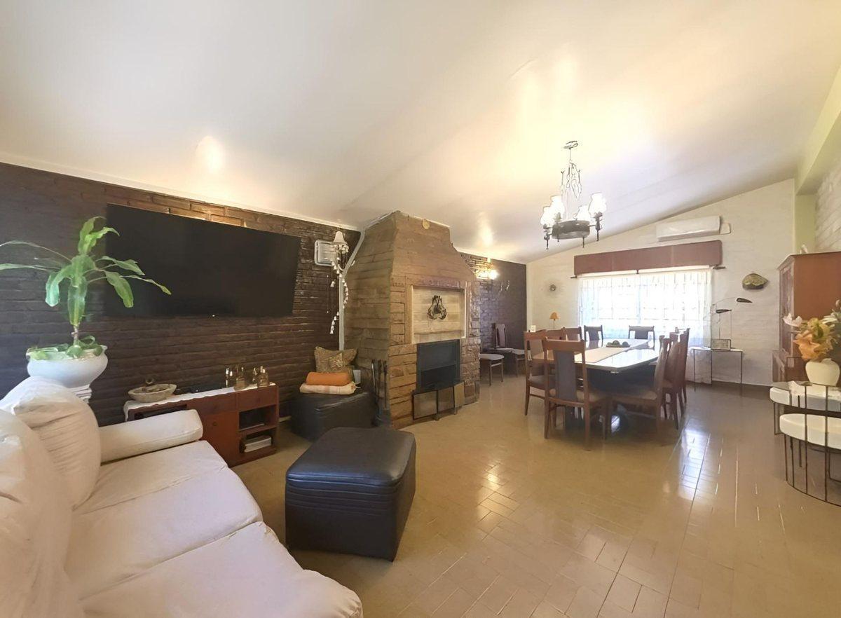 Foto de Venta casa quinta Francisco Alvarez parque pileta., imagen 2
