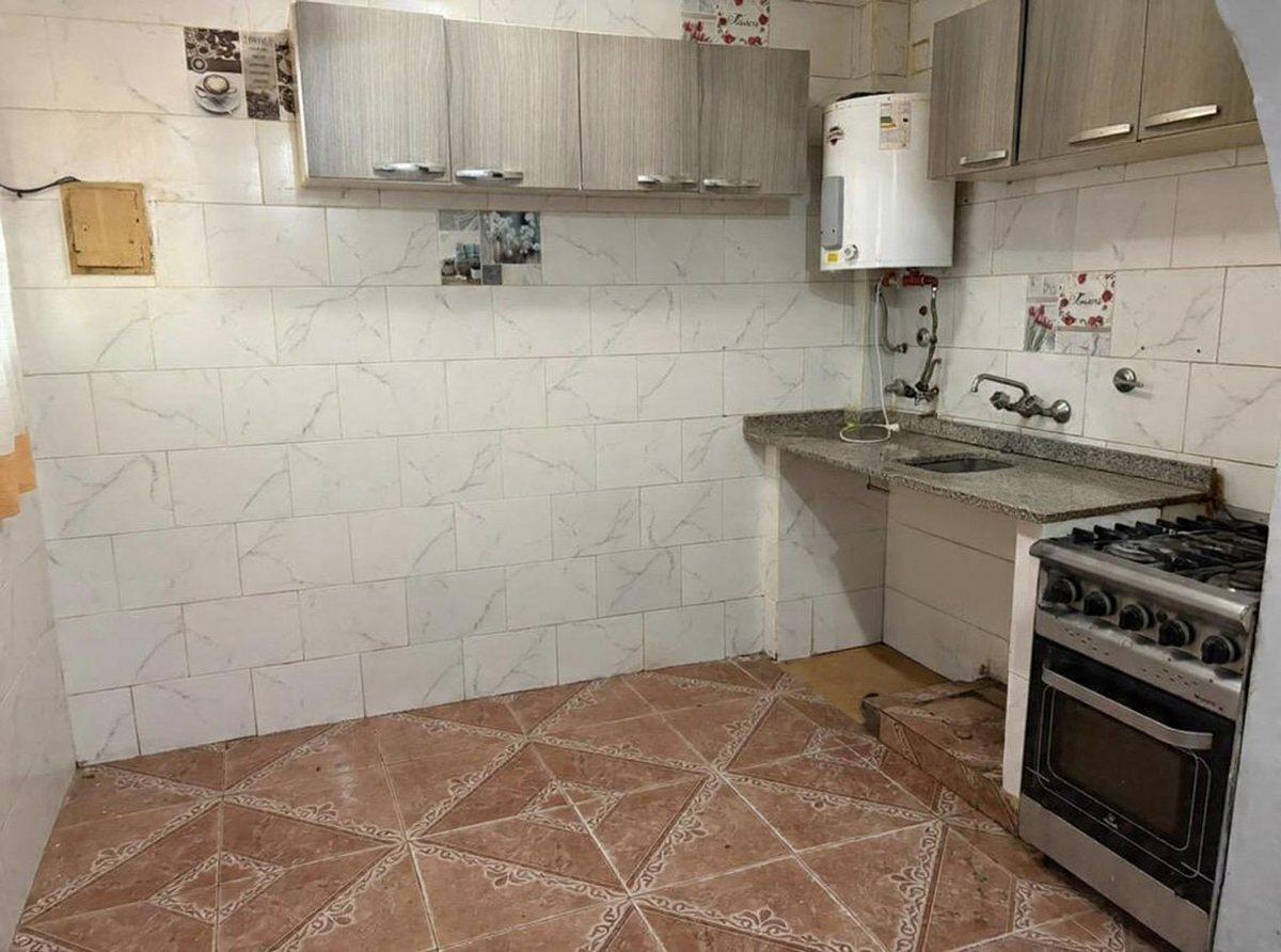 Foto de Venta 3 amb. tipo PH c/jardin/cochera en Flores, imagen 3
