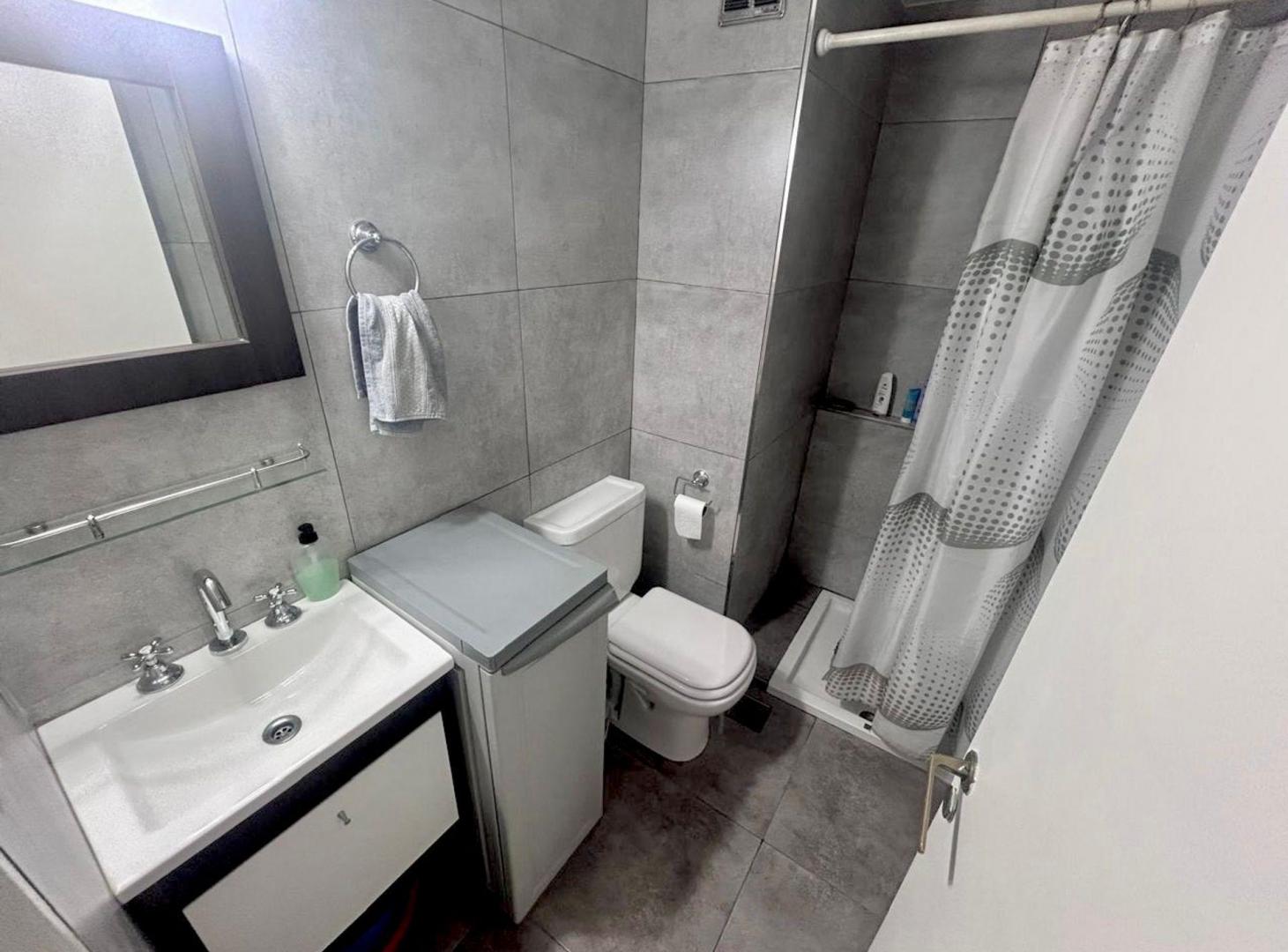 Foto de VENTA Monoambiente impecable - balcón - Almagro, imagen 4
