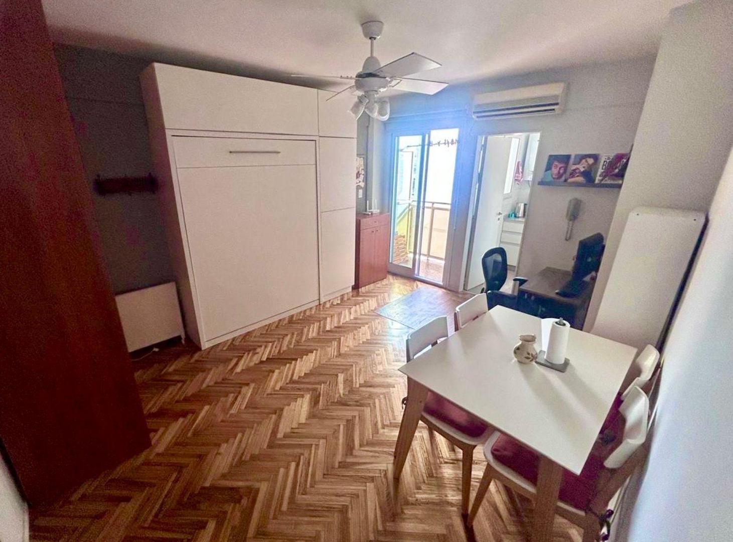 Foto de VENTA Monoambiente impecable - balcón - Almagro, imagen 1