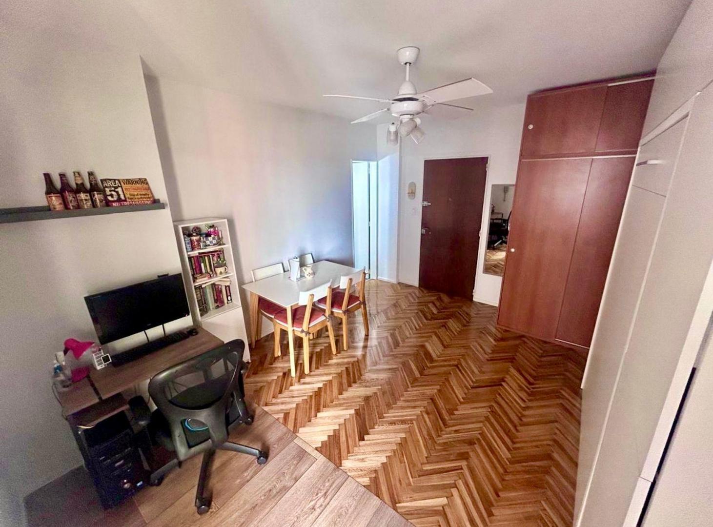 Foto de VENTA Monoambiente impecable - balcón - Almagro, imagen 3