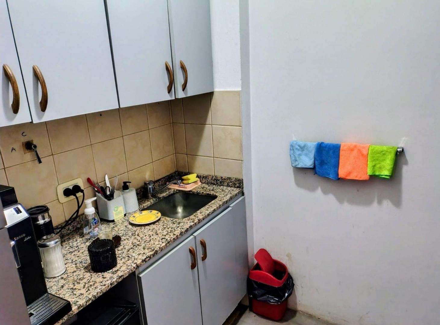 Foto de Galpon - Depósito en venta con renta en Ituzaingó, imagen 3