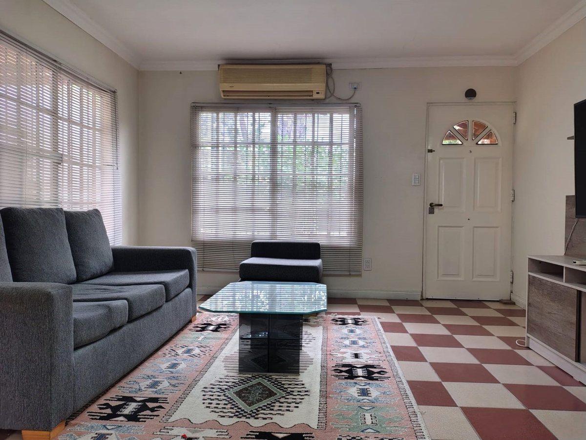 Foto de Venta casa V. Udaondo 4 amb acep.permuta camioneta, imagen 2