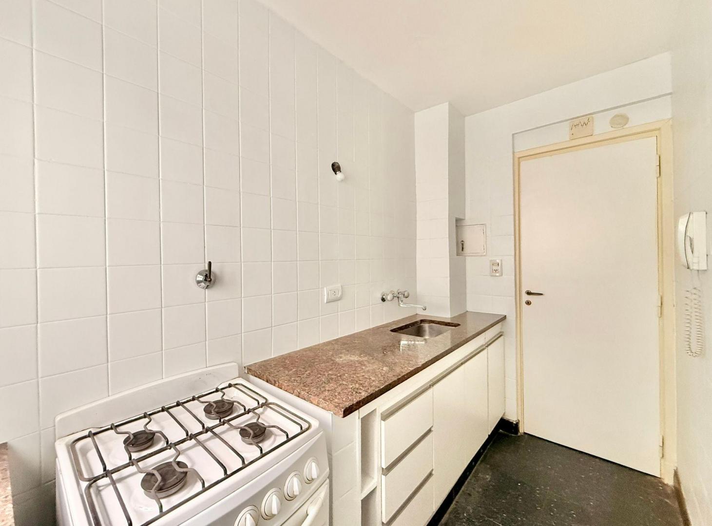 Foto de VENTA SEMIPISO 4 AMBIENTES CABALLITO 74 M2, imagen 5